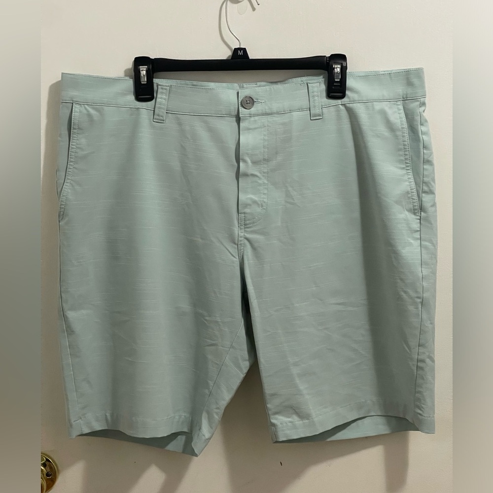 Travis Mathew Men’s golf short
